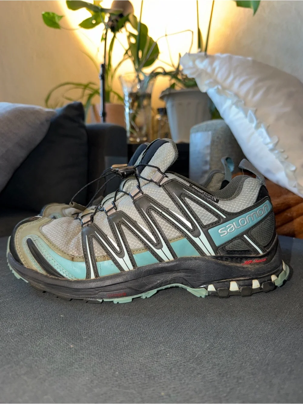Solomon 3D Chassis Woman’s Shoes Size 8.5 Outdoor Walking Hiking XA Pro